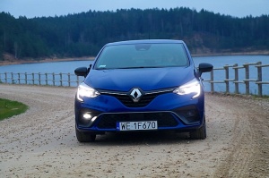 50 bildes - «Renault Clio E-TECH 140 HYBRID» 4