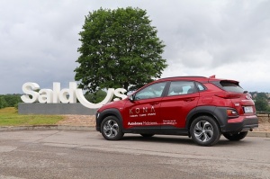 40 bildes - «Hyundai Kona Hybrid» 13