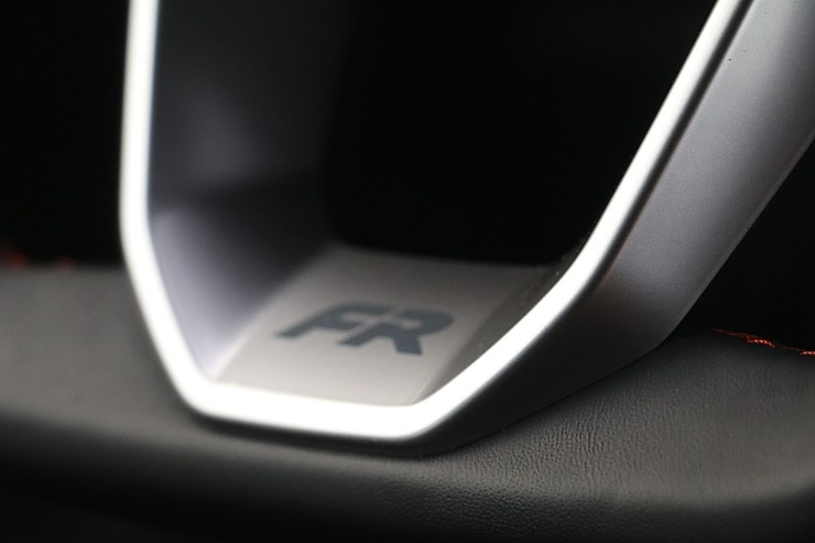 Travelnews.lv ar jauno «Seat Tarraco FR 1.5 TSI» apceļo Siguldu, Turaidu, Lielvārdi un Doles salu Travelnews.lv ar jauno «Seat Tarraco FR 1.5 TSI» apceļo Siguldu, Turaidu, Lielvārdi un Doles salu 296405