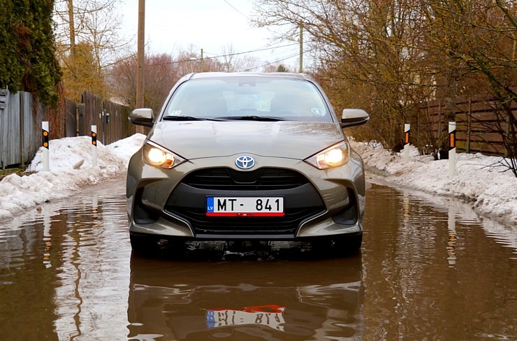 Travelnews.lv sadarbībā ar auto nomu «Sixt Latvija» apceļo Pierīgu ar jauno «Toyota Yaris Hybrid» 298003