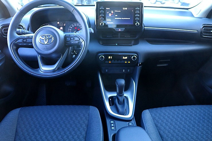 Travelnews.lv sadarbībā ar auto nomu «Sixt Latvija» apceļo Latviju ar jauno «Toyota Yaris Hybrid» Travelnews.lv sadarbībā ar auto nomu «Sixt Latvija» apceļo Latviju ar jauno «Toyota Yaris Hybrid» 298123