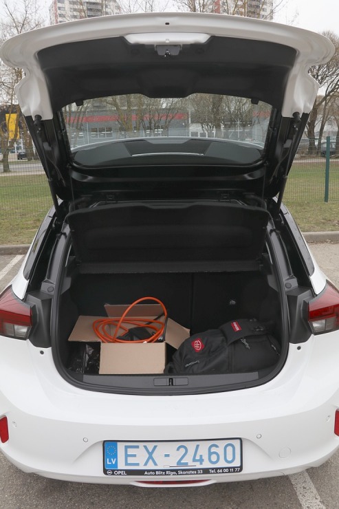 Travelnews.lv ar jauno elektrisko vāģi «Opel Corsa-e» apceļo Vidzemi 299801