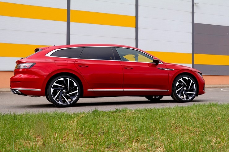 Travelnews.lv apceļo Latviju ar skaisto «Volkswagen Arteon Shooting Brake» 300344