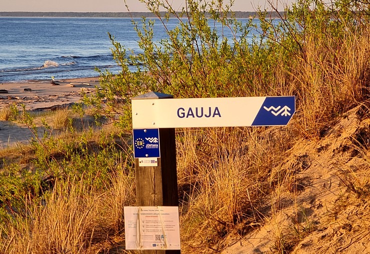 Travelnews.lv pirmo reizi apmeklē Gaujas ietekas labo krastu un Rīgas jūras līča pludmali saulrietā Travelnews.lv pirmo reizi apmeklē Gaujas ietekas labo krastu un Rīgas jūras līča pludmali saulrietā 301292