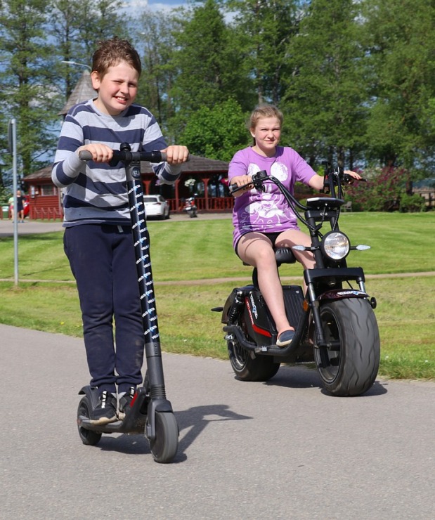 Travelnews.lv ar velorīku izbrauc Pilssalu Alūksnes ezerā, kur atrodas Marienburgas cietokšņa drupas Travelnews.lv ar velorīku izbrauc Pilssalu Alūksnes ezerā, kur atrodas Marienburgas cietokšņa drupas 302477