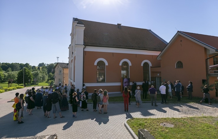 Ar Valsts prezidenta dalību 18. jūnijā svinīgi tika atklāts Sabiles mākslas, kultūras un tūrisma centrs Ar Valsts prezidenta dalību 18. jūnijā svinīgi tika atklāts Sabiles mākslas, kultūras un tūrisma centrs 302694