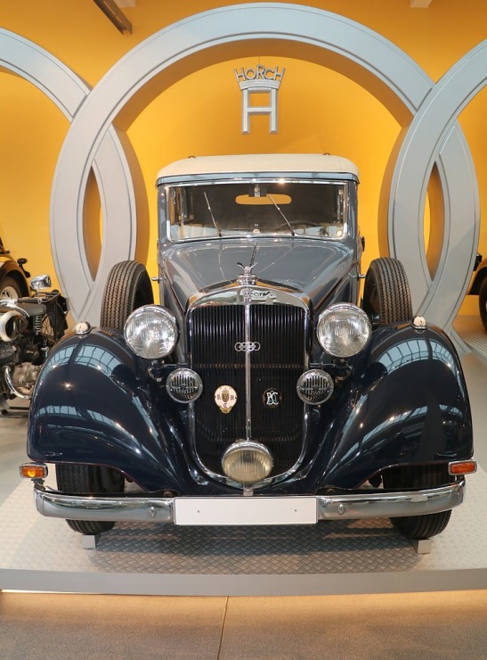 Travelnews.lv apmeklē vietu, kur dzima auto zīmols «AUDI» - «August Horch Museum Zwickau» Cvikavā Travelnews.lv apmeklē vietu, kur dzima auto zīmols «AUDI» - «August Horch Museum Zwickau» Cvikavā 304938