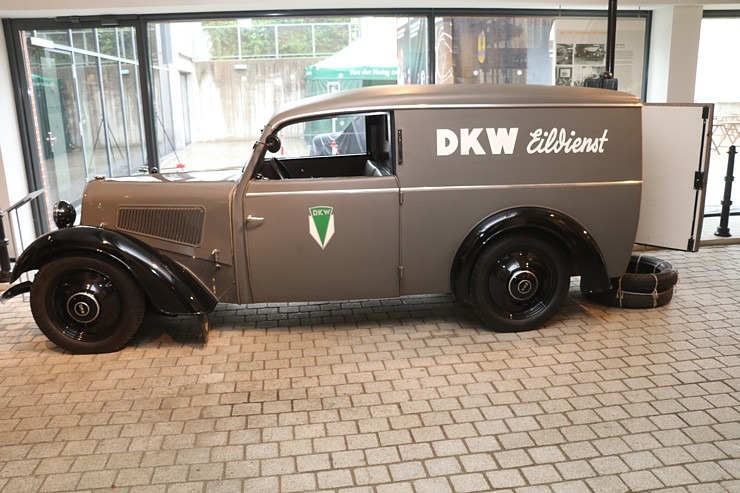 «Audi» zīmola faniem noteikti jāapmeklē muzejs «August Horch Museum Zwickau» Cvikavā 305278