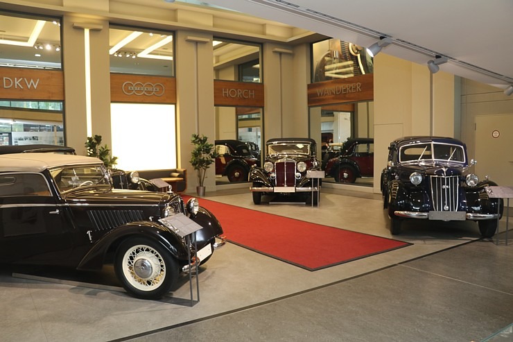 «Audi» zīmola faniem noteikti jāapmeklē muzejs «August Horch Museum Zwickau» Cvikavā 305287