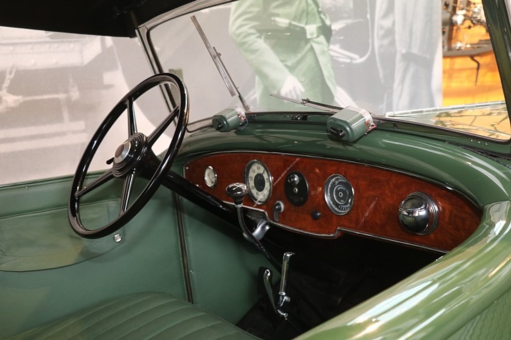 Te, Cvikavā, dzima zīmols «Audi», bet par to «August Horch Museum Zwickau» 305756