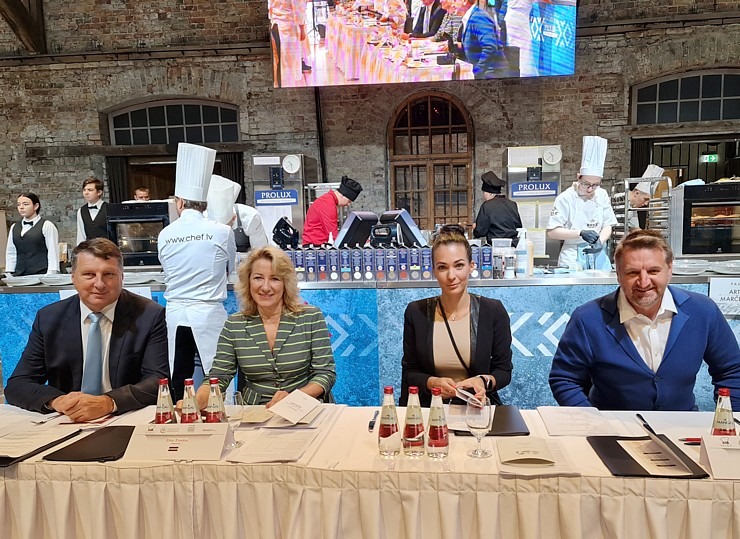 Ieskaties pavāru konkursa «Latvijas gada pavārs 2021 /Latvijas gada pavārzellis 2021» aizkulisēs Ieskaties pavāru konkursa «Latvijas gada pavārs 2021 /Latvijas gada pavārzellis 2021» aizkulisēs 308193