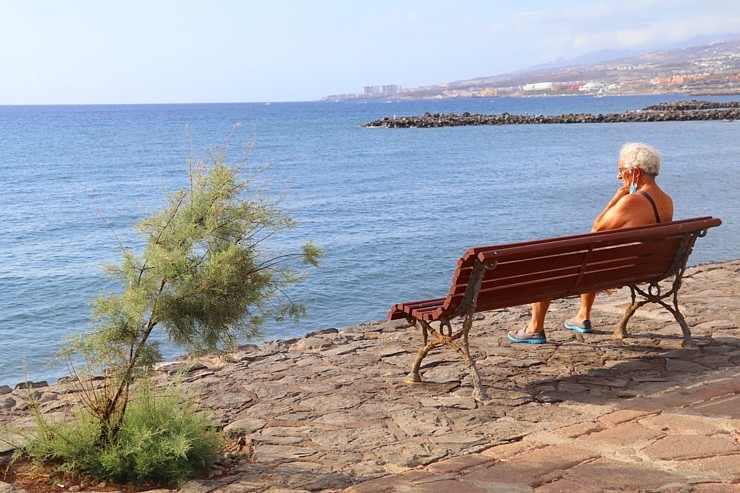 Travelnews.lv iepazīst Tenerifes kūrorta Adeje pludmali un promenādi 309520