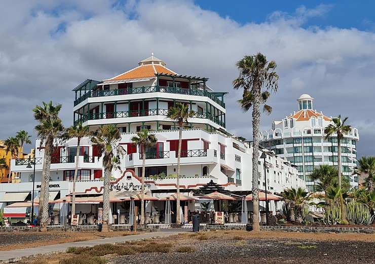 Travelnews.lv iepazīst Tenerifes kūrorta Adeje pludmali un promenādi 309545