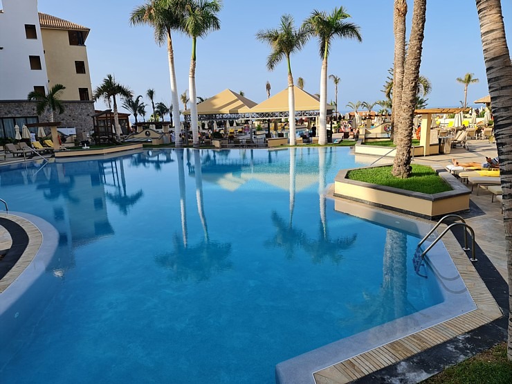 Travelnews.lv iepazīst un nakšņo Tenerifes viesnīcā «GF Hotel Grand Costa Adeje» 309709