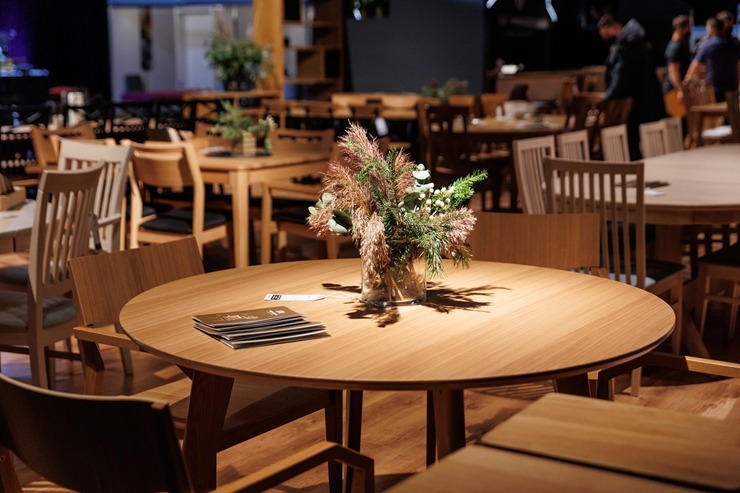 Ķīpsalā notiek starptautiskā mēbeļu, interjera un dizaina izstāde «Furniture & Desing Isle 2021» Ķīpsalā notiek starptautiskā mēbeļu, interjera un dizaina izstāde «Furniture & Desing Isle 2021» 311344