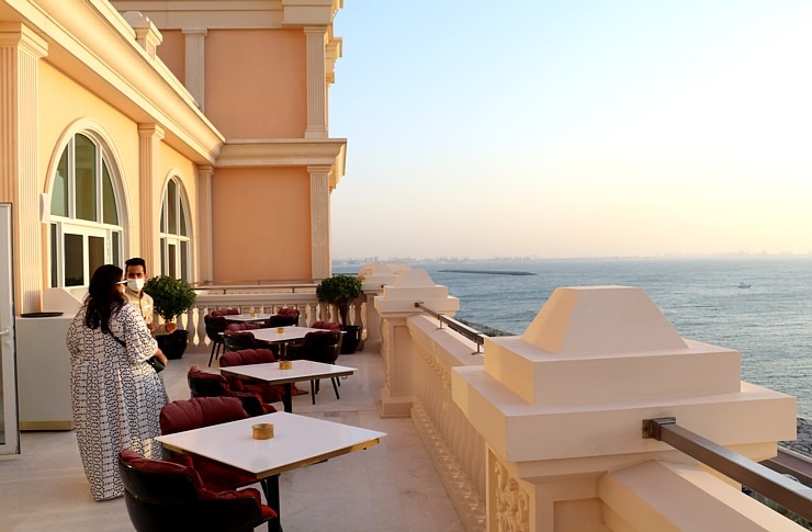 Travelnews.lv iepazīst Dubaijas luksus viesnīcas «Raffles The Palm Dubai» šeihu un prezidentu numuru Travelnews.lv iepazīst Dubaijas luksus viesnīcas «Raffles The Palm Dubai» šeihu un prezidentu numuru 312106