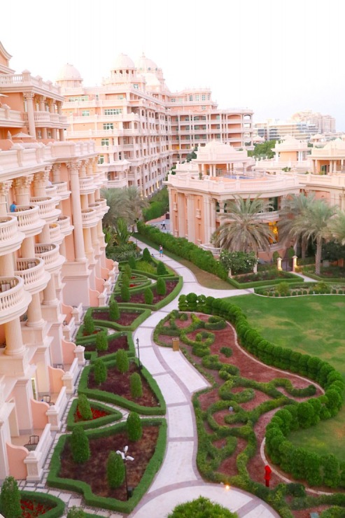 Travelnews.lv iepazīst Dubaijas luksus viesnīcas «Raffles The Palm Dubai» šeihu un prezidentu numuru Travelnews.lv iepazīst Dubaijas luksus viesnīcas «Raffles The Palm Dubai» šeihu un prezidentu numuru 312134