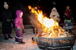 Lielvārdes kultūras centrs un folkloras kopa «Josta» krāšņi atzīmē Meteņdienu. Foto: Raimonds Volonts 1