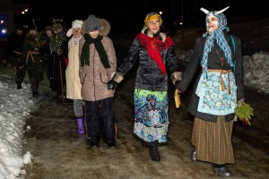 Lielvārdes kultūras centrs un folkloras kopa «Josta» krāšņi atzīmē Meteņdienu. Foto: Raimonds Volonts 16