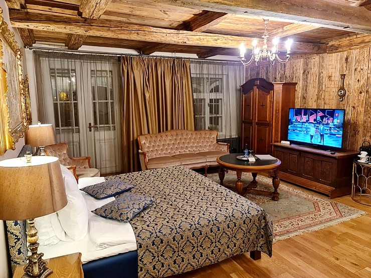 Travelnews.lv izbauda 4 zvaigžņu viesnīcas «Boutique Hotel Virkas Muiža» viesmīlību numurā Superoir Travelnews.lv izbauda 4 zvaigžņu viesnīcas «Boutique Hotel Virkas Muiža» viesmīlību numurā Superoir 314071