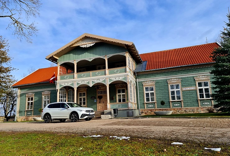 Ceļojam ar septiņvietīgo «VW Tiguan Allspace R-Line» uz Kuldīgas viesnīcu «Boutique Hotel Virkas Muiža» 314217