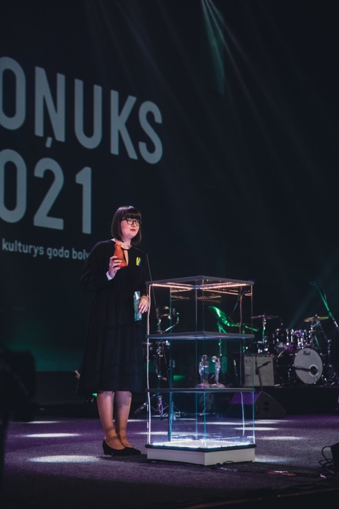 Latgaliešu kultūras gada balva «Boņuks 2021» tiek pasniegta Latgales vēstniecībā «GORS». Foto: Dagnija Bernāne Latgaliešu kultūras gada balva «Boņuks 2021» tiek pasniegta Latgales vēstniecībā «GORS». Foto: Dagnija Bernāne 314635