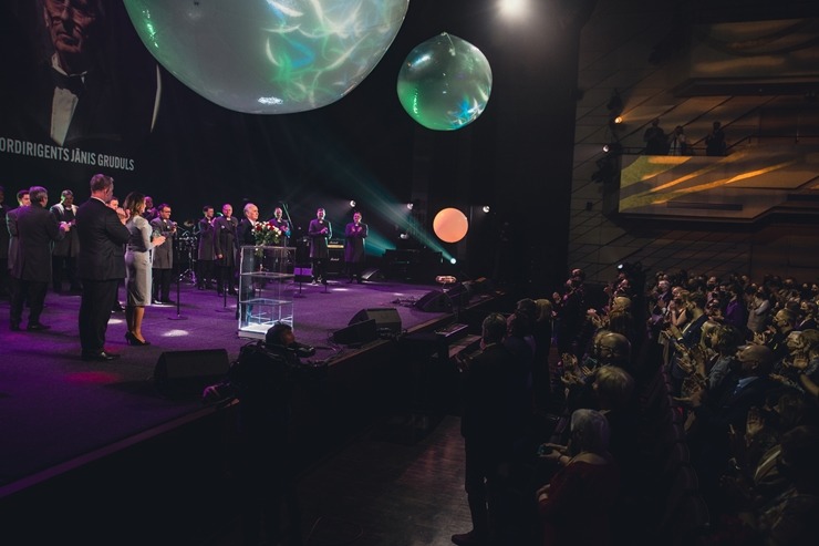 Latgaliešu kultūras gada balva «Boņuks 2021» tiek pasniegta Latgales vēstniecībā «GORS». Foto: Dagnija Bernāne Latgaliešu kultūras gada balva «Boņuks 2021» tiek pasniegta Latgales vēstniecībā «GORS». Foto: Dagnija Bernāne 314649