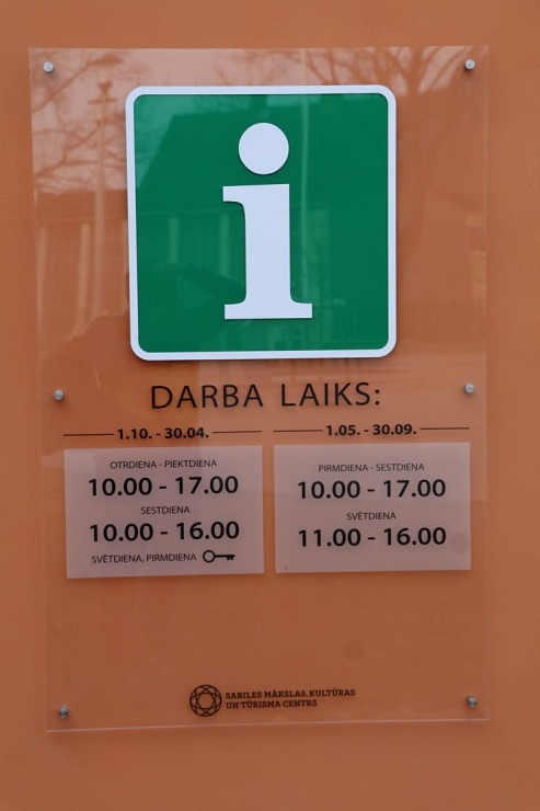 Travelnews.lv apmeklē Sabiles mākslas, kultūras un tūrisma centru Sabiles sinagogā 315906