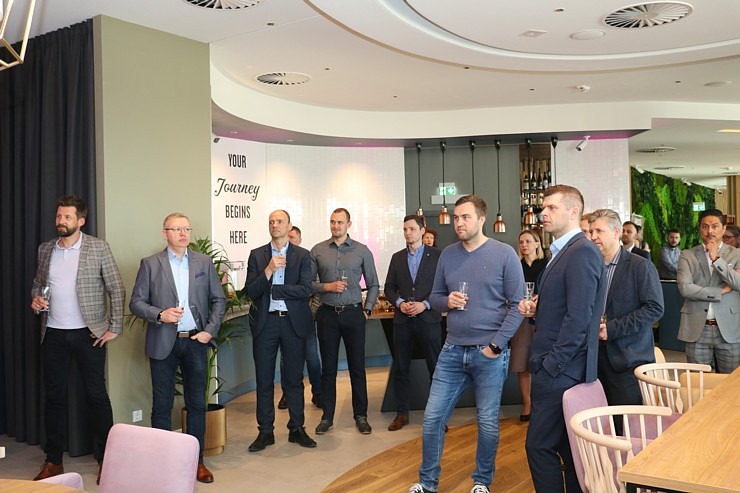 Lidostas «Rīga» tuvumā oficiāli atklāj jaunu 3 zvaigžņu viesnīcu «Hampton by Hilton Riga Airport» Lidostas «Rīga» tuvumā oficiāli atklāj jaunu 3 zvaigžņu viesnīcu «Hampton by Hilton Riga Airport» 315946