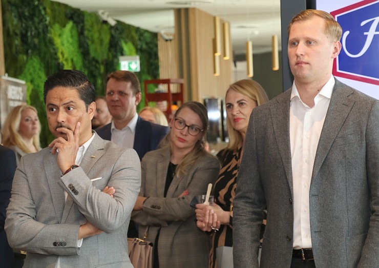 Lidostas «Rīga» tuvumā oficiāli atklāj jaunu 3 zvaigžņu viesnīcu «Hampton by Hilton Riga Airport» Lidostas «Rīga» tuvumā oficiāli atklāj jaunu 3 zvaigžņu viesnīcu «Hampton by Hilton Riga Airport» 315950