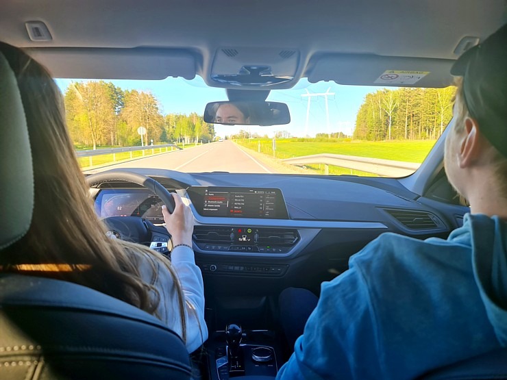 Travelnews.lv ar auto nomas «Sixt Latvija» spēkratu «BMW 118i» apceļo Latviju 317426