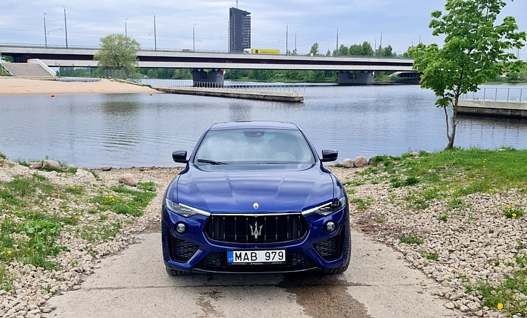 Travelnews.lv apceļo Latviju ar luksus klases apvidus vāģi «Maserati Levante SQ4» 317810