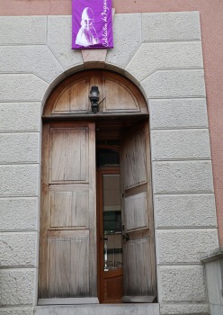 Travelnews.lv izstaigā Maļorkas pilsētas Soļeras ielas, kuras bagātībā ir meklējama apelsīnos un citronos. Sadarbībā ar Latvijas tūrisma firmu «Atalnt 8