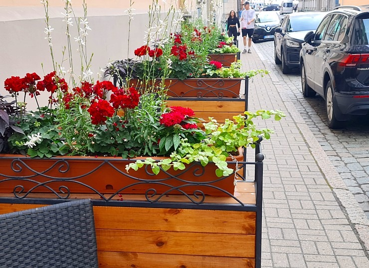 Vecrīgas restorāns «Seasons» un šefpavārs Andrejs Botikovs iepazīstina ar jauno vasaras ēdienkarti Vecrīgas restorāns «Seasons» un šefpavārs Andrejs Botikovs iepazīstina ar jauno vasaras ēdienkarti 319618
