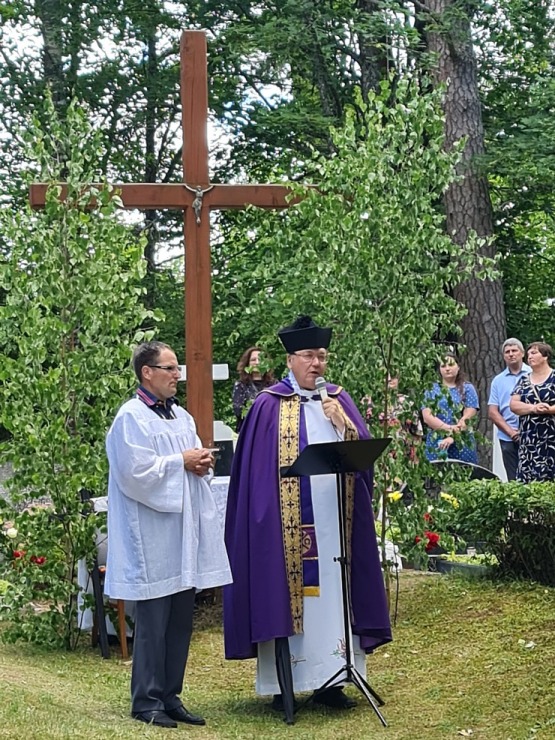 Iepazīsti kā Latgalē svin kapusvētkus - Jaunokras kapi Krāslavas novadā 319846