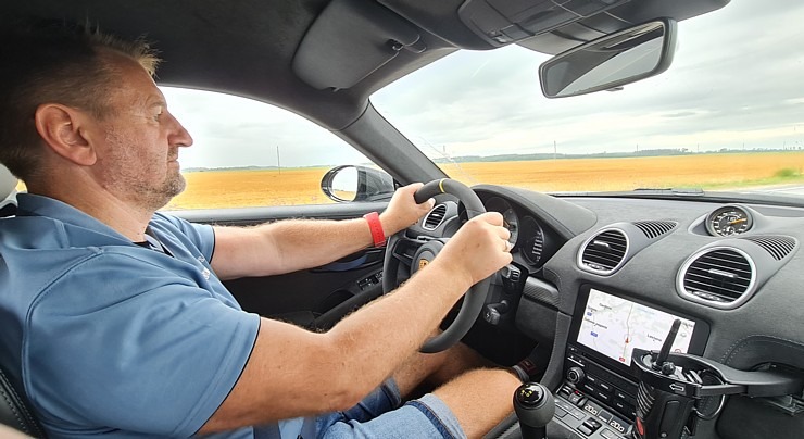 Lielceļu tūres «Porsche World Road Show Latvia 2022» dalībnieki iepazīst Kurzemi un spēkratus 319917