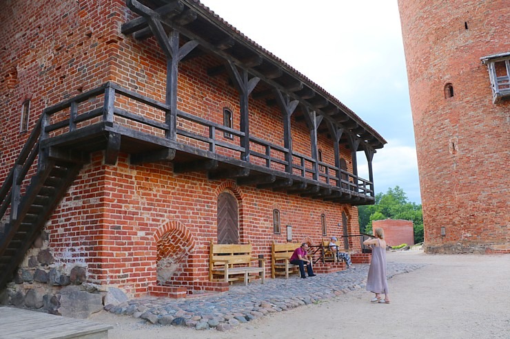 Travelnews.lv apmeklē tūristu iemīlēto Turaidas pili 320088