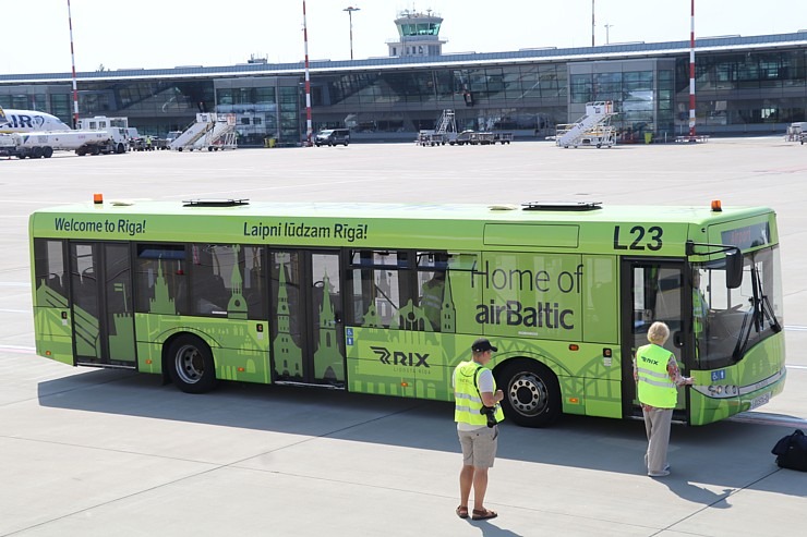 Travelnews.lv ekskursijas veidā iepazīst  lidostas «Rīga» teritoriju 320822