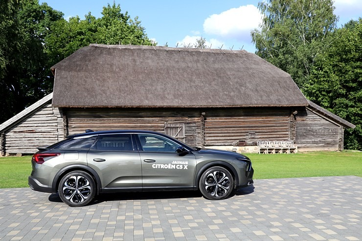 Travelnews.lv ar jauno «Citroën C5 X» apmeklē atpūtas kompleksu «Miķelis» Bauskas novadā. Sadarbībā ar Autohalle.com Travelnews.lv ar jauno «Citroën C5 X» apmeklē atpūtas kompleksu «Miķelis» Bauskas novadā. Sadarbībā ar Autohalle.com 320869