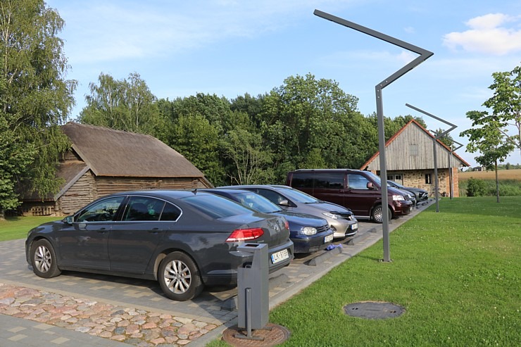 Travelnews.lv ar jauno «Citroën C5 X» apmeklē atpūtas kompleksu «Miķelis» Bauskas novadā. Sadarbībā ar Autohalle.com Travelnews.lv ar jauno «Citroën C5 X» apmeklē atpūtas kompleksu «Miķelis» Bauskas novadā. Sadarbībā ar Autohalle.com 320867