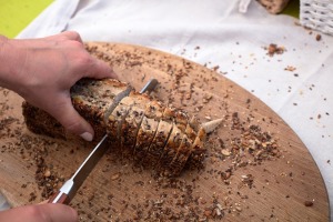 Lauku ceļotājs: Maizes un sidra svētki Āraišu dzirnavās savieno divu garšu baudas. Foto: Valdis Ošiņš 10