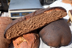 Lauku ceļotājs: Maizes un sidra svētki Āraišu dzirnavās savieno divu garšu baudas. Foto: Valdis Ošiņš 20