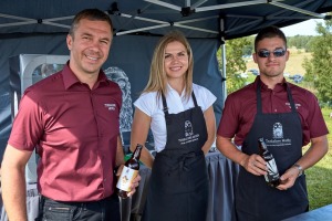 Lauku ceļotājs: Maizes un sidra svētki Āraišu dzirnavās savieno divu garšu baudas. Foto: Valdis Ošiņš 29