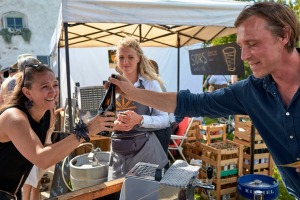 Lauku ceļotājs: Maizes un sidra svētki Āraišu dzirnavās savieno divu garšu baudas. Foto: Valdis Ošiņš 31