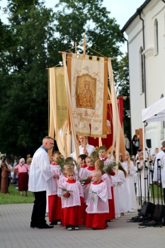 Daži fotomirkļi no Vissvētākās Jaunavas Marijas debesīs uzņemšanas svētkiem Aglonā 21