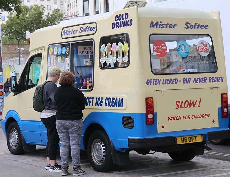 Travelnews.lv iepazīst Londonas ielu mobilās kafejnīcas un ēstuves 324905