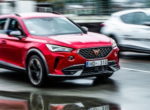 300 CUPRA automobiļu entuziasti satiekas ekskluzīvā pasākumā Biķernieku trasē 16