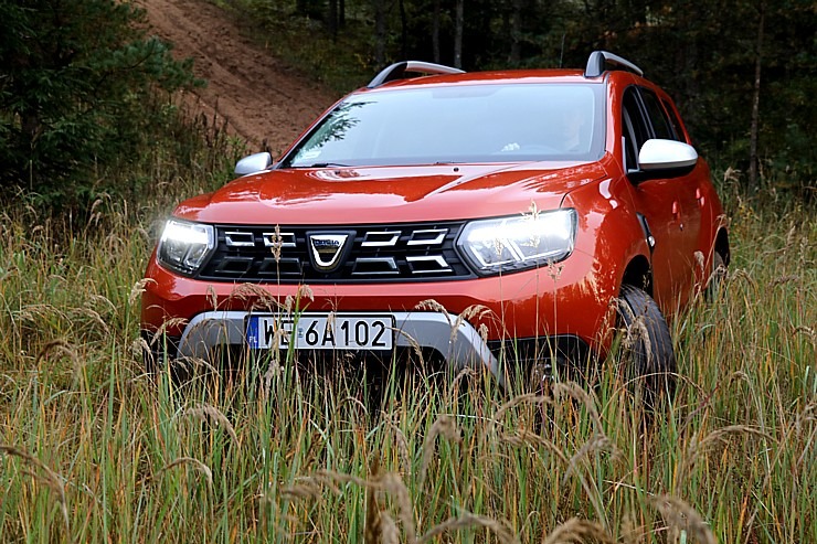 Travelnews.lv ar jauno «Dacia Duster Prestige 1.3 TCE 150 EDC» apceļo Latvijas laukus un mežus 325260