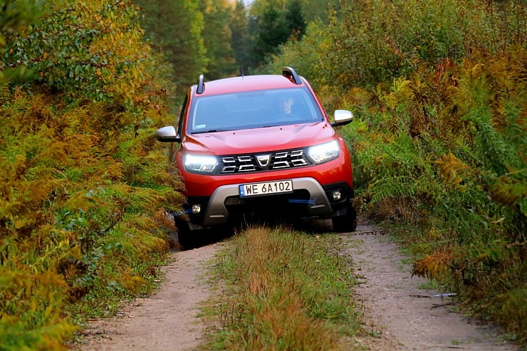 Travelnews.lv ar jauno «Dacia Duster Prestige 1.3 TCE 150 EDC» apceļo Latvijas laukus un mežus 325239