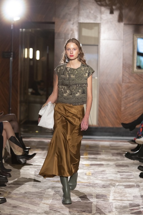 Rīgas modes nedēļā «Riga Fashion Week 2022» prezentējas «SZCZYGIEL» no Polijas. Foto: Mark Litvyakov 325299